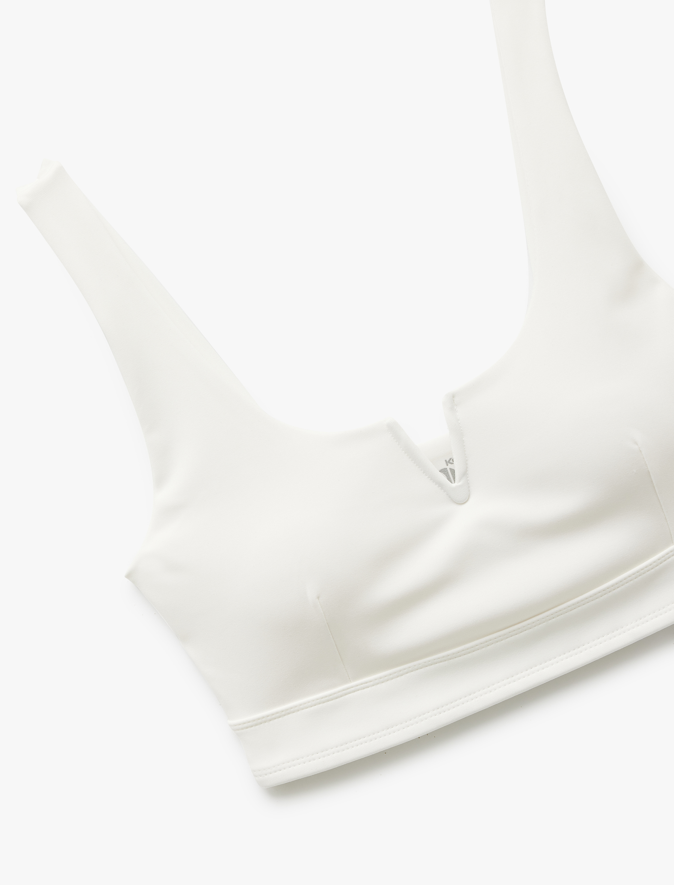   V Yaka Kaplı Kolsuz Sporcu Sütyeni