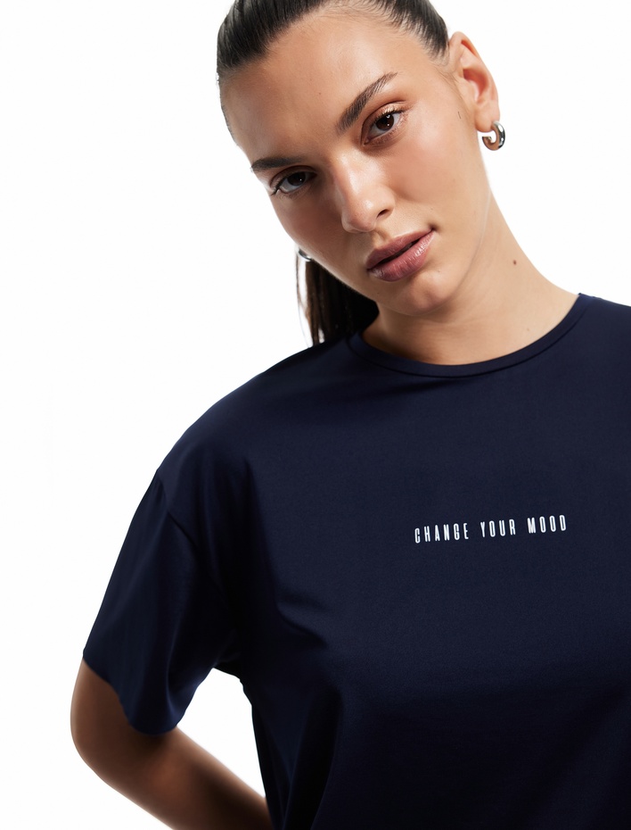  Kısa Kollu Bisiklet Yaka Baskılı Oversize Spor Tişört