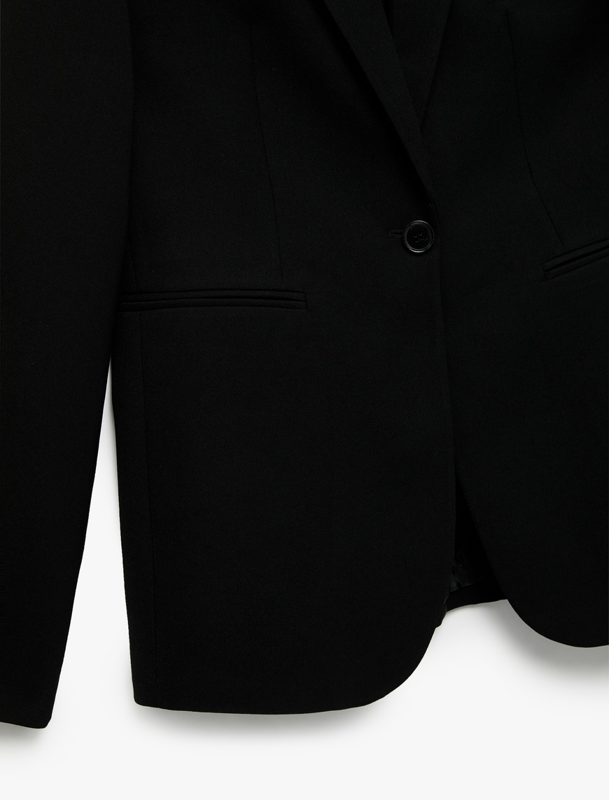   Krep Kumaş Astarlı Düğmeli Uzun Kollu Kruvaze Blazer Ceket