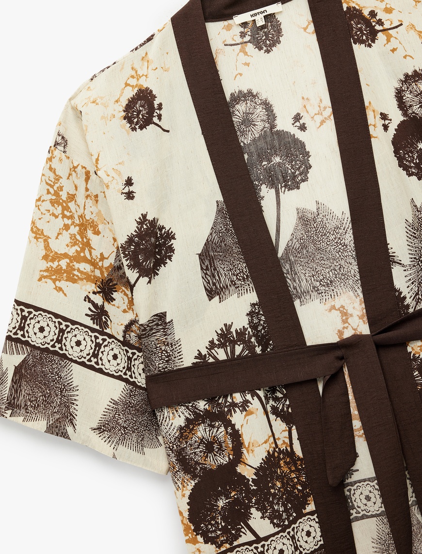   Kemerli V Yaka Yarım Kollu Çiçek Desenli Keten Karışımlı Kimono