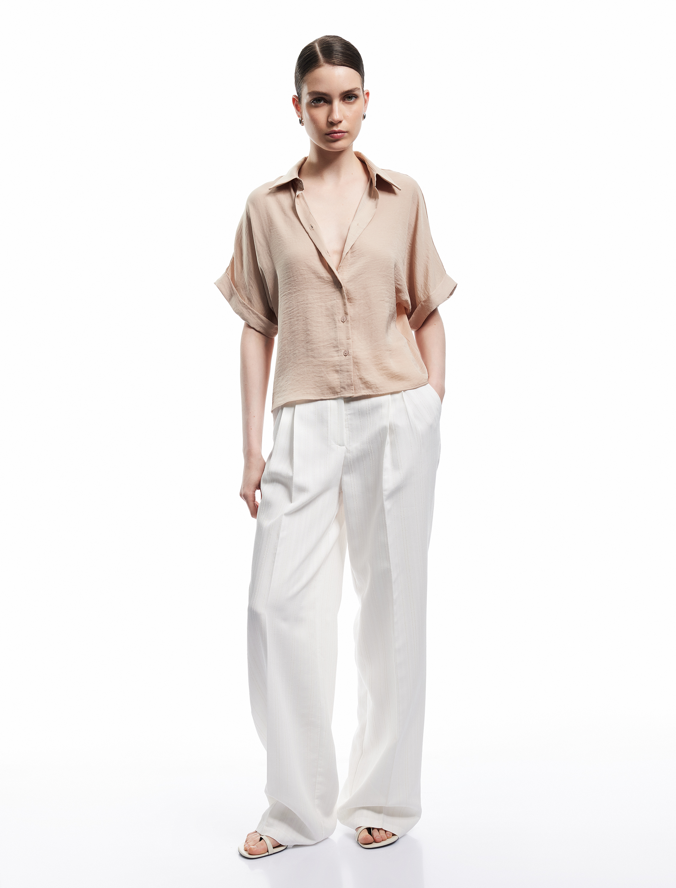 Aerobin Kumaş Kısa Kollu Klasik Yaka Saten Oversize Gömlek