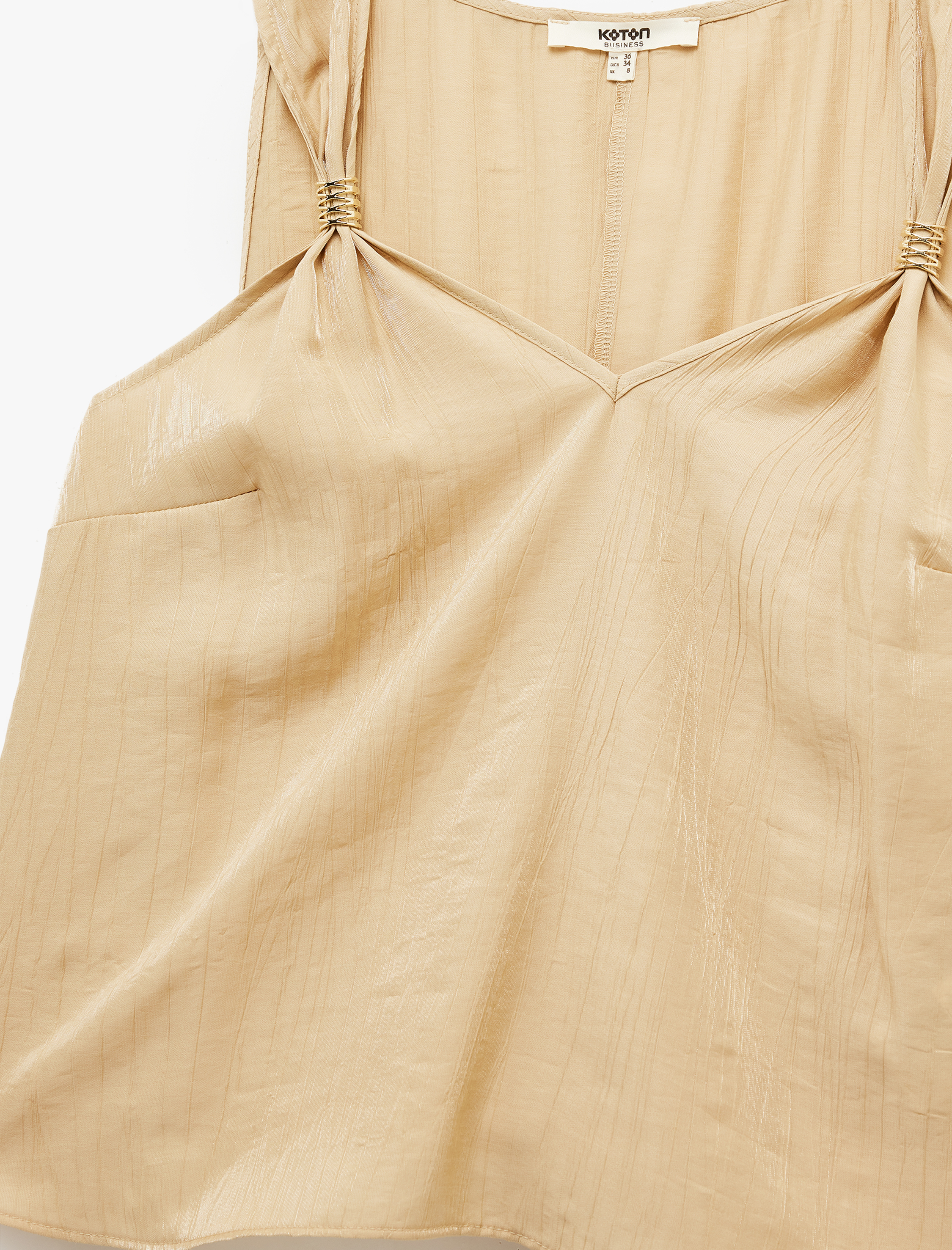   Viskon Kumaş Aksesuar Detaylı Kolsuz Bluz