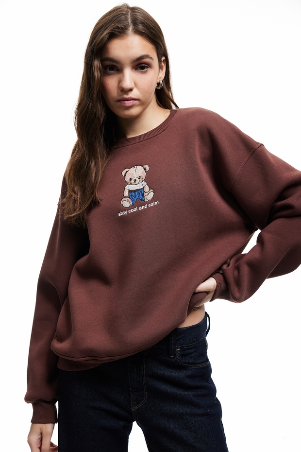  Ayıcık Nakışlı Şardonlu Uzun Kollu Bisiklet Yaka Oversize Sweatshirt