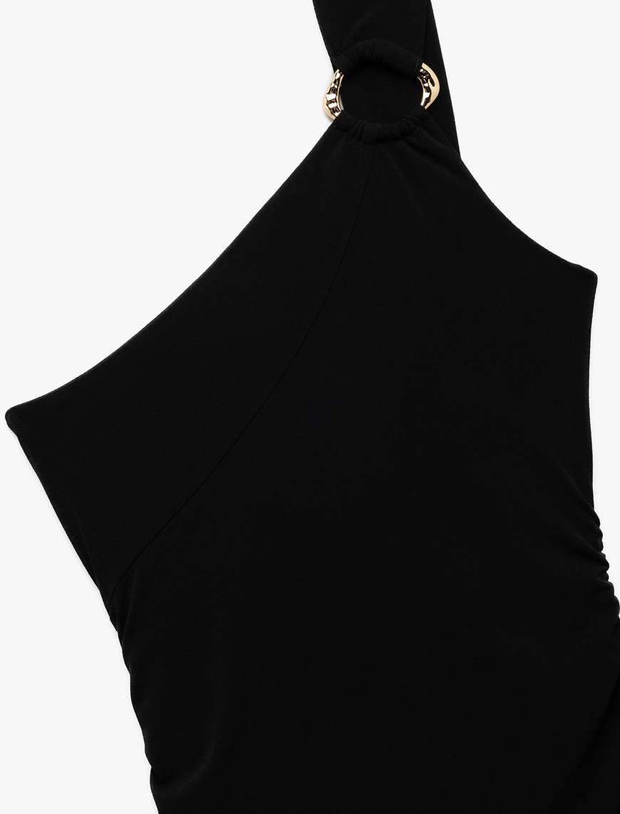   Astarlı Aksesuar Detaylı Slim Fit Drapeli Mini Tek Omuz Elbise