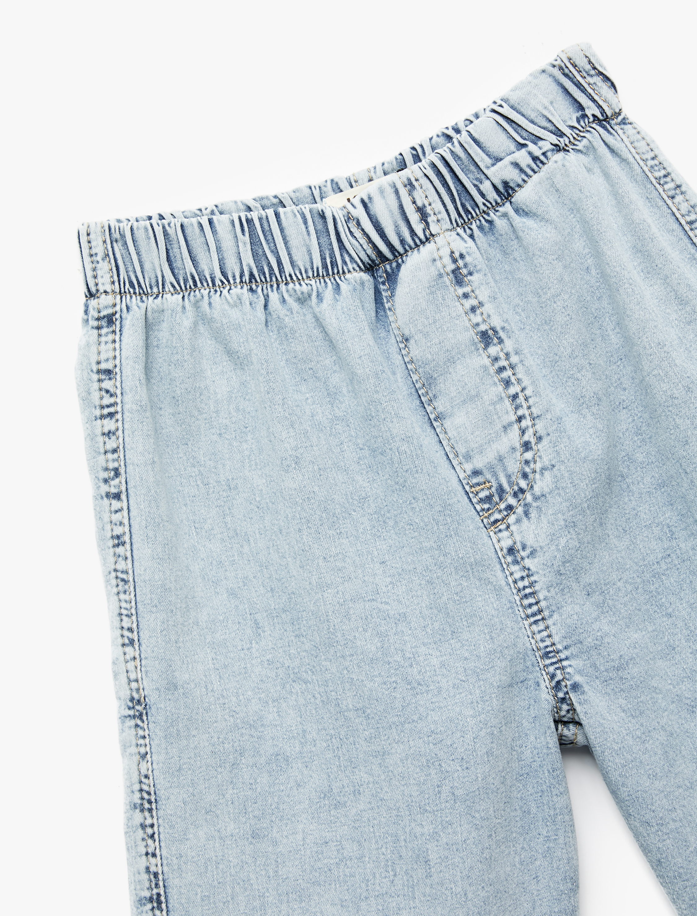  Erkek Çocuk Pamuklu Beli Lastikli Bol Kalıp Denim Şort