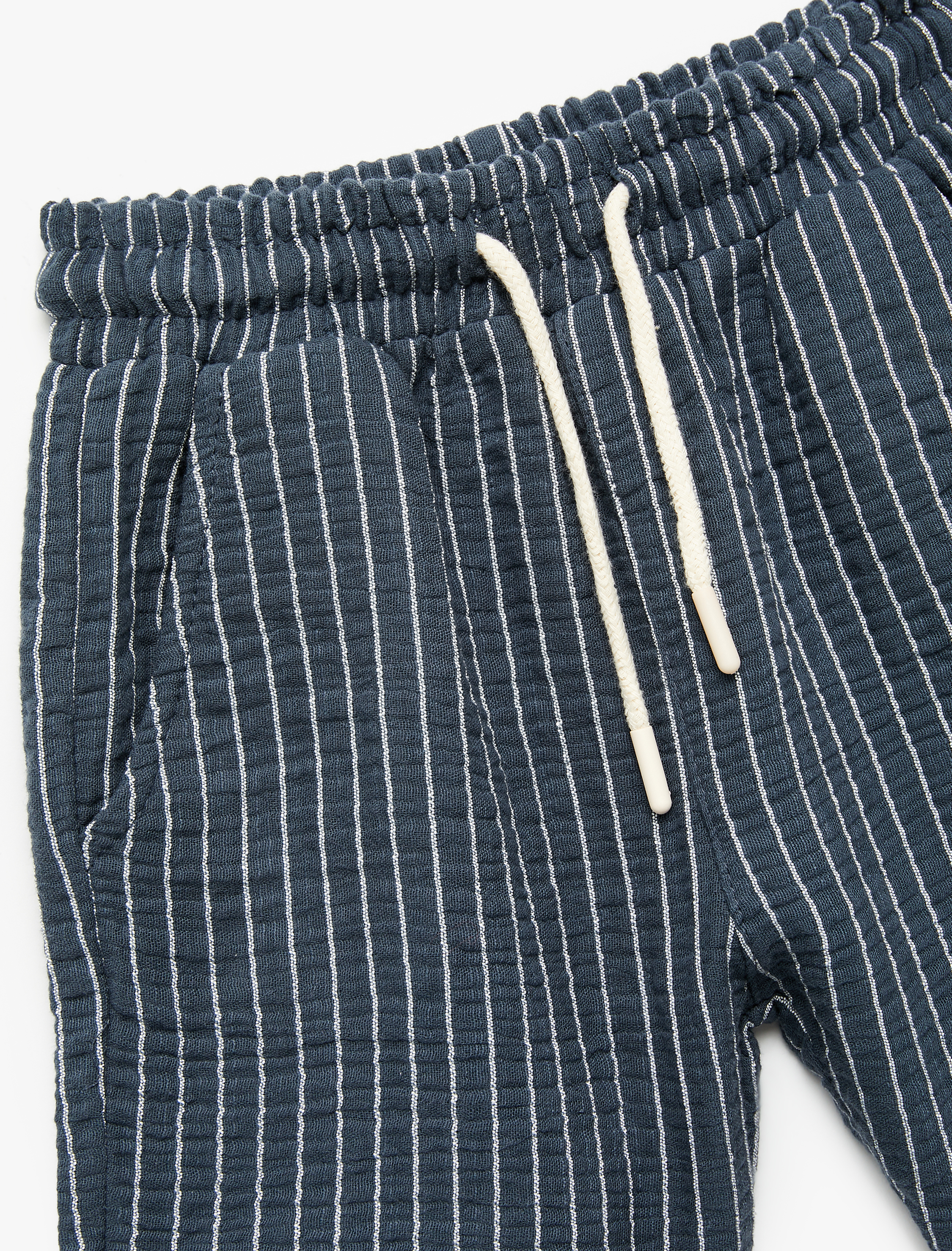  Erkek Çocuk Beli Bağcıklı Pamuklu Çizgili Bermuda Müslin Şort