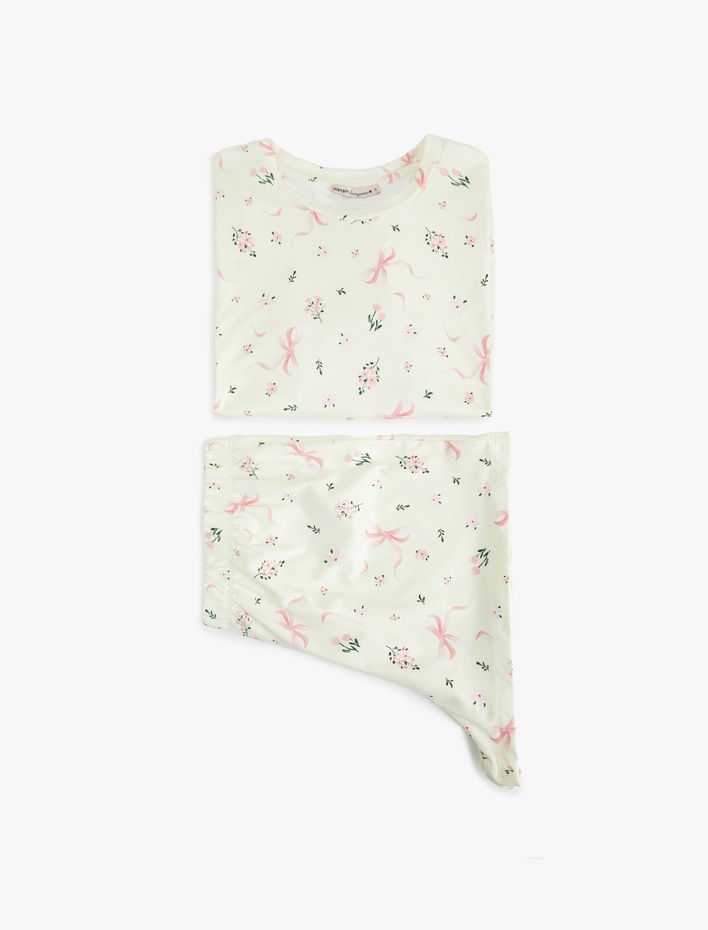  Kısa Kollu Bisiklet Yaka Çiçekli Şortlu Pijama Takımı