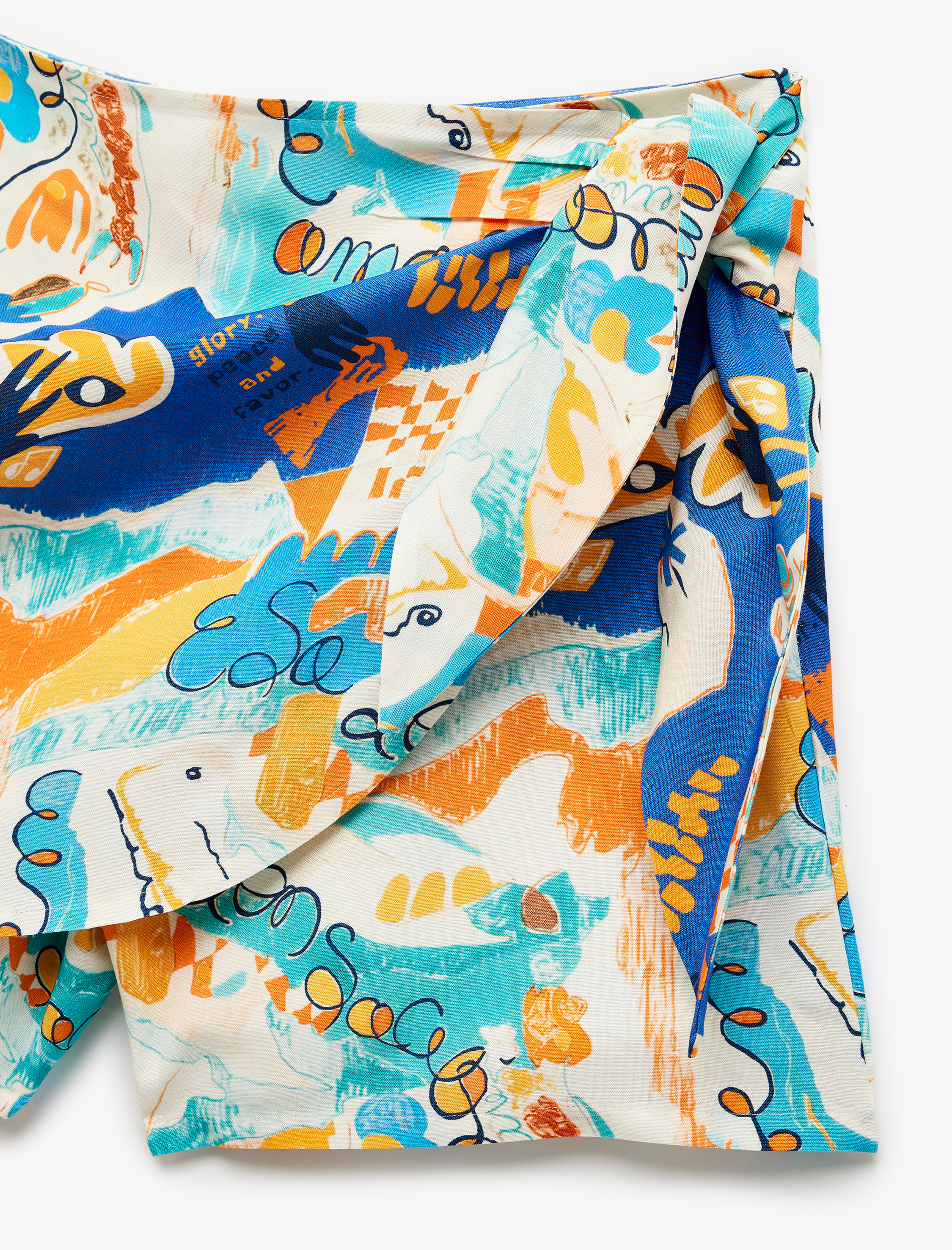   Koton X Şahika Ercümen - Desenli Bağlama Detaylı Kruvaze Keten Şort Etek