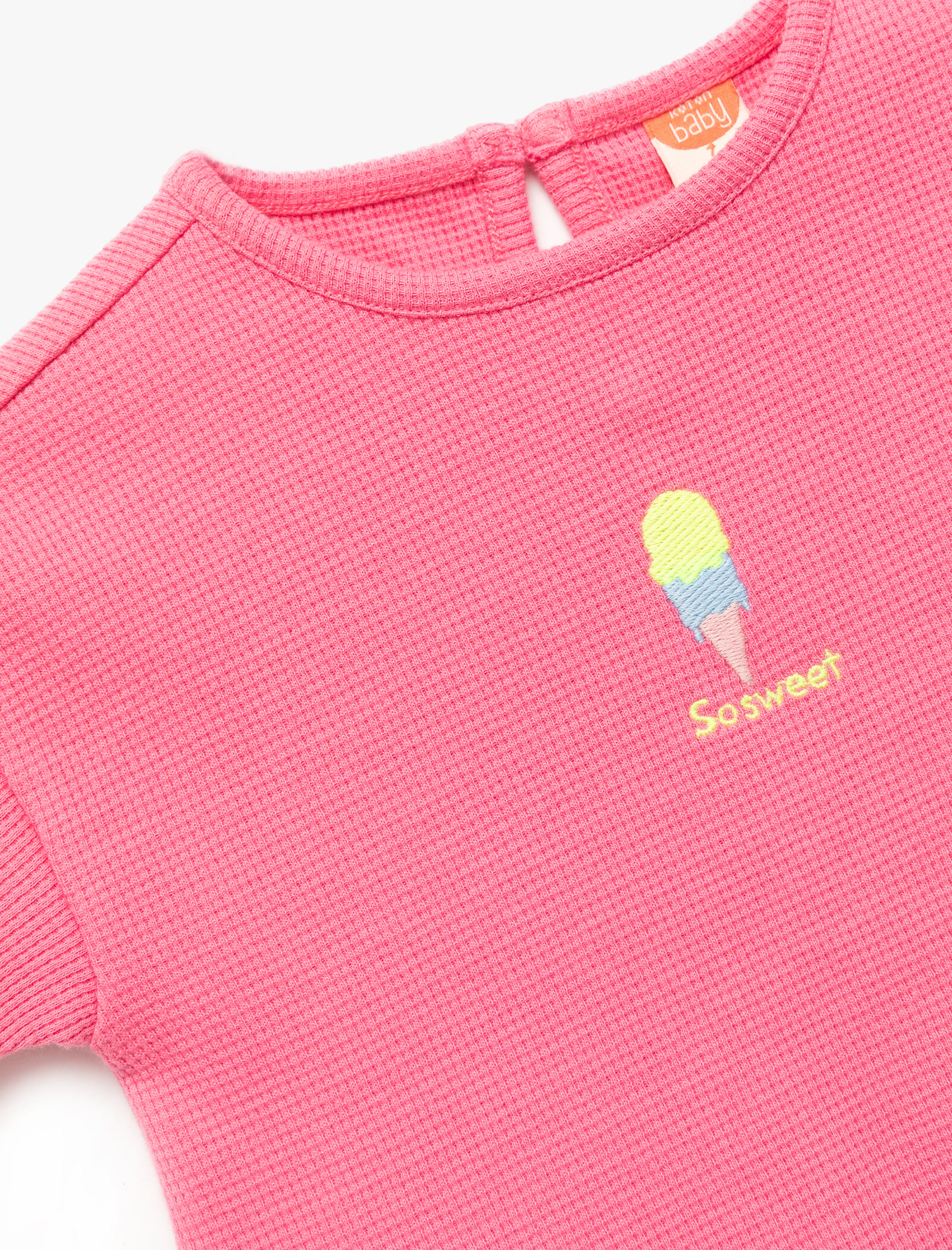  Kız Bebek Pamuklu Nakış Detaylı Kısa Kollu Dokulu Bisiklet Yaka Tişört