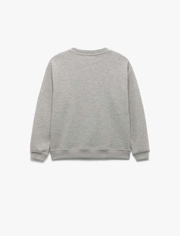 İşleme Detaylı Uzun Kollu Bisiklet Yaka Oversize Sweatshirt_1