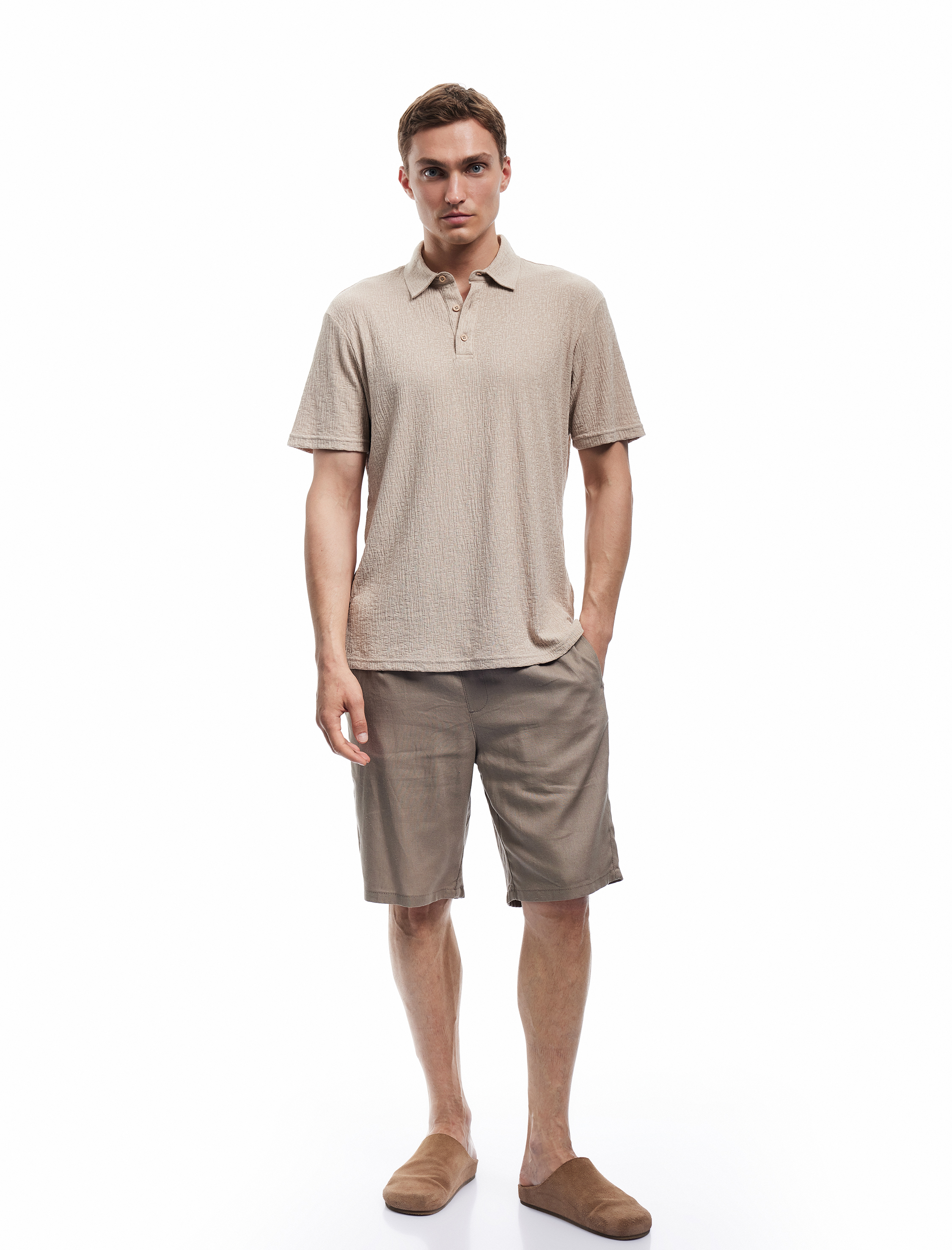   Kısa Kollu Pamuk Karışımlı Regular Fit Dokulu Polo Yaka Tişört