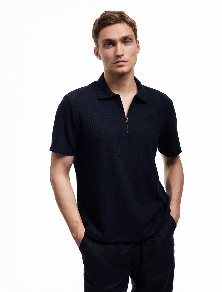   Kısa Kollu Waffle Dokulu Regular Fit Basic Yarım Fermuarlı Polo Yaka Tişört