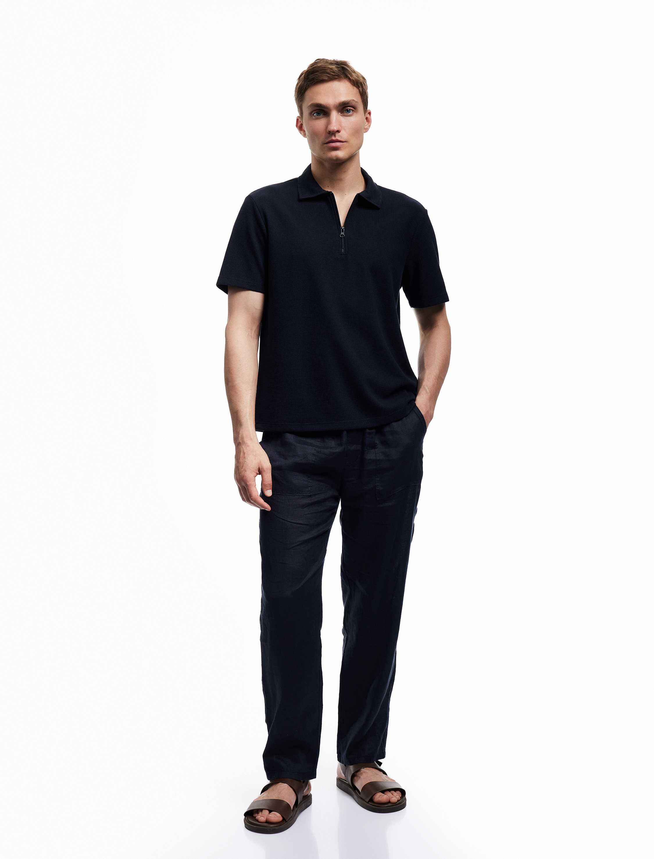   Kısa Kollu Waffle Dokulu Regular Fit Basic Yarım Fermuarlı Polo Yaka Tişört