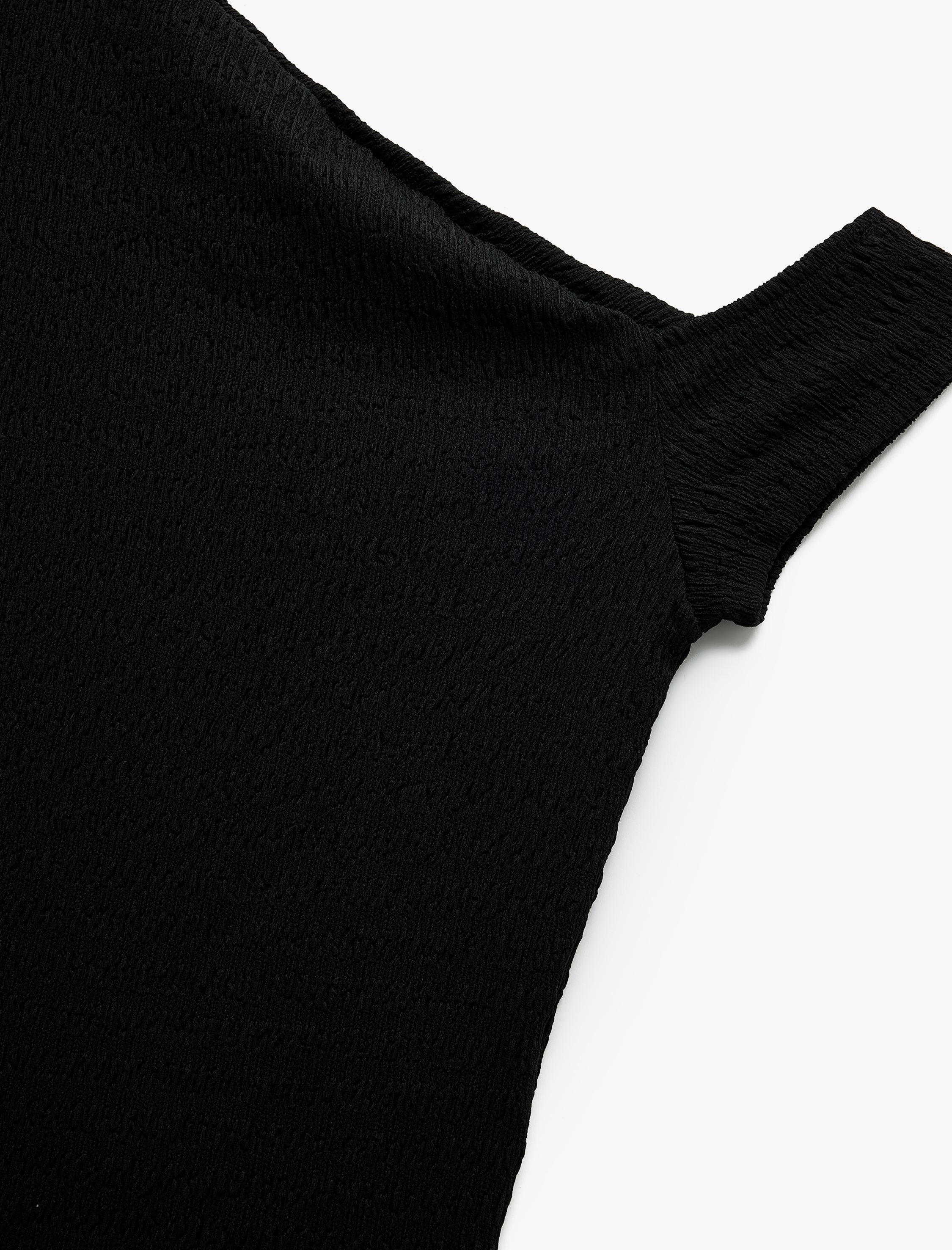   Bürümcük Kumaş Kısa Kollu Asimetrik Tek Omuz  Bluz