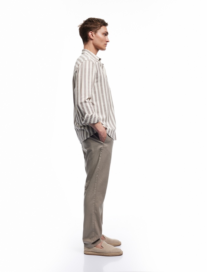  Cep Detaylı Düğmeli Pamuk Keten Karışımlı Chino Pantolon