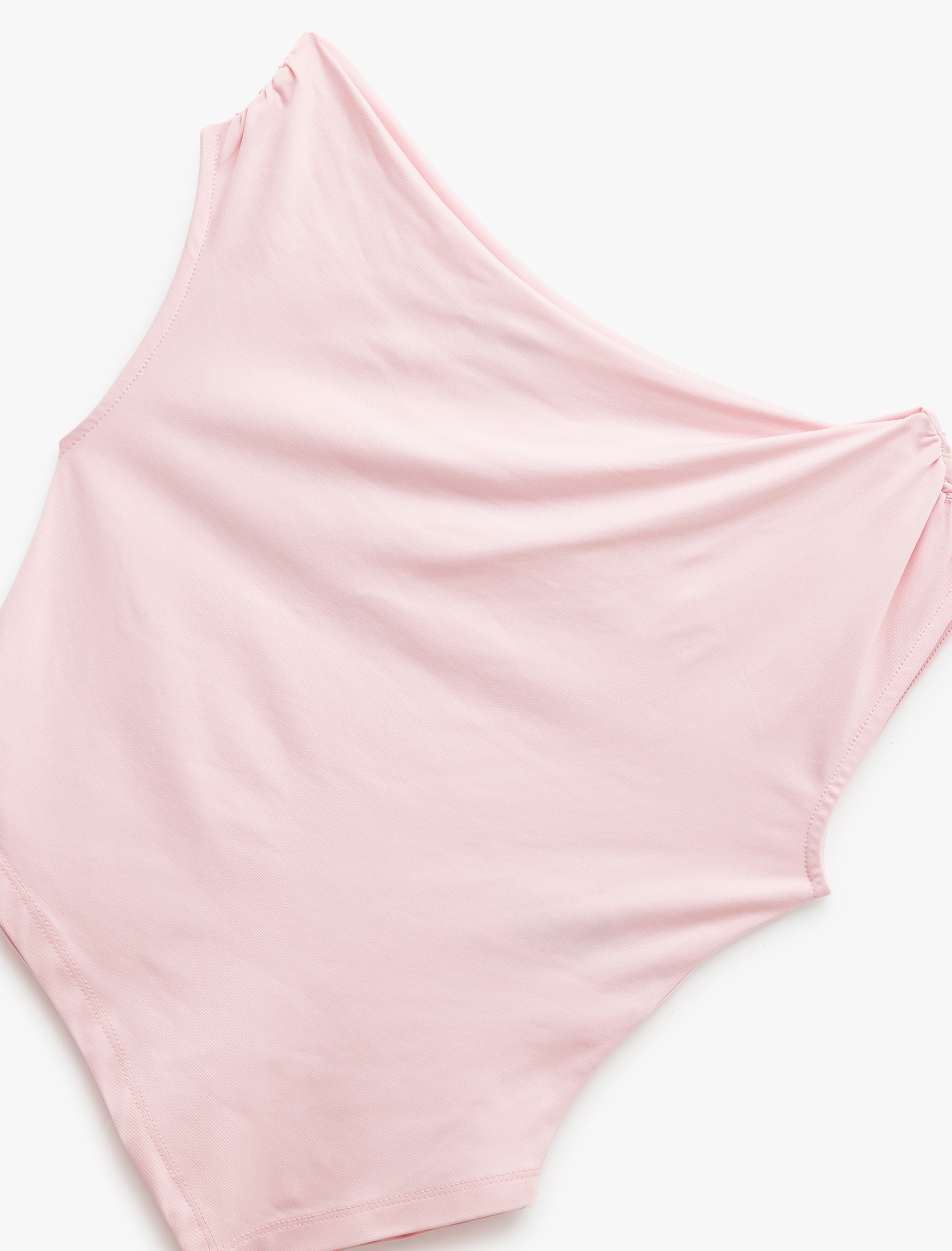   Kolsuz Drapeli Asimetrik Bluz