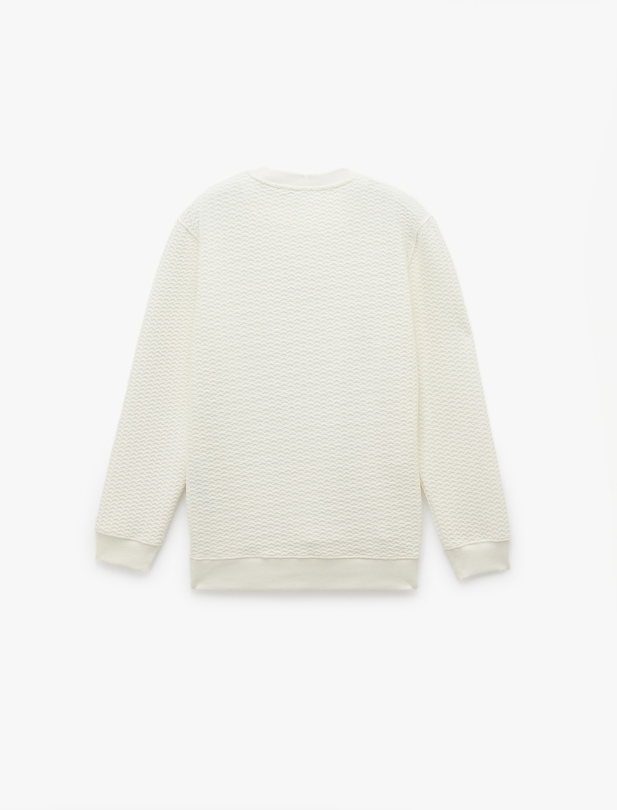   Uzun Kollu Bisiklet Yaka Dokulu İşlemeli Sweatshirt