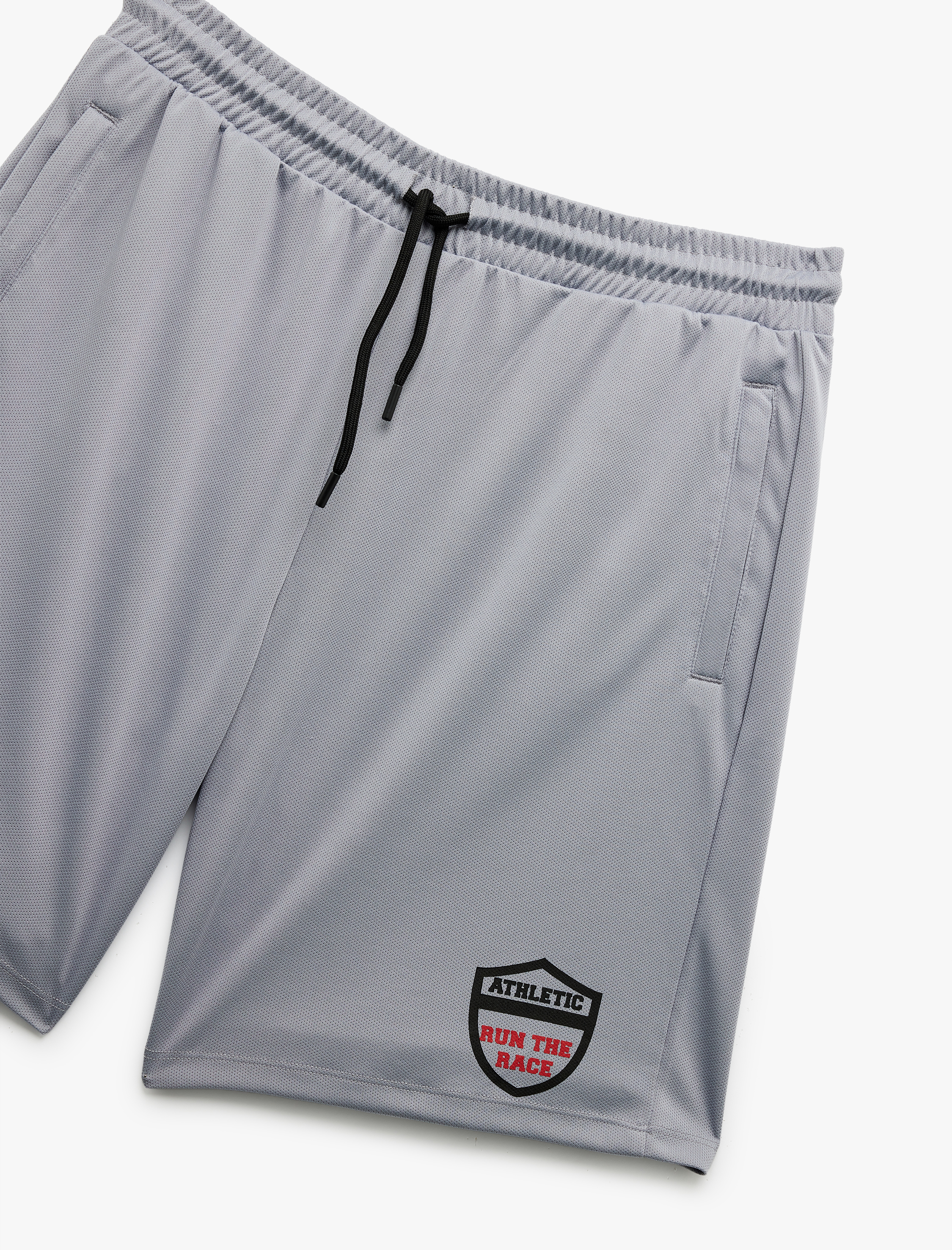 Baskılı Fermuarlı Cep Detaylı Beli Bağcıklı Spor Şort