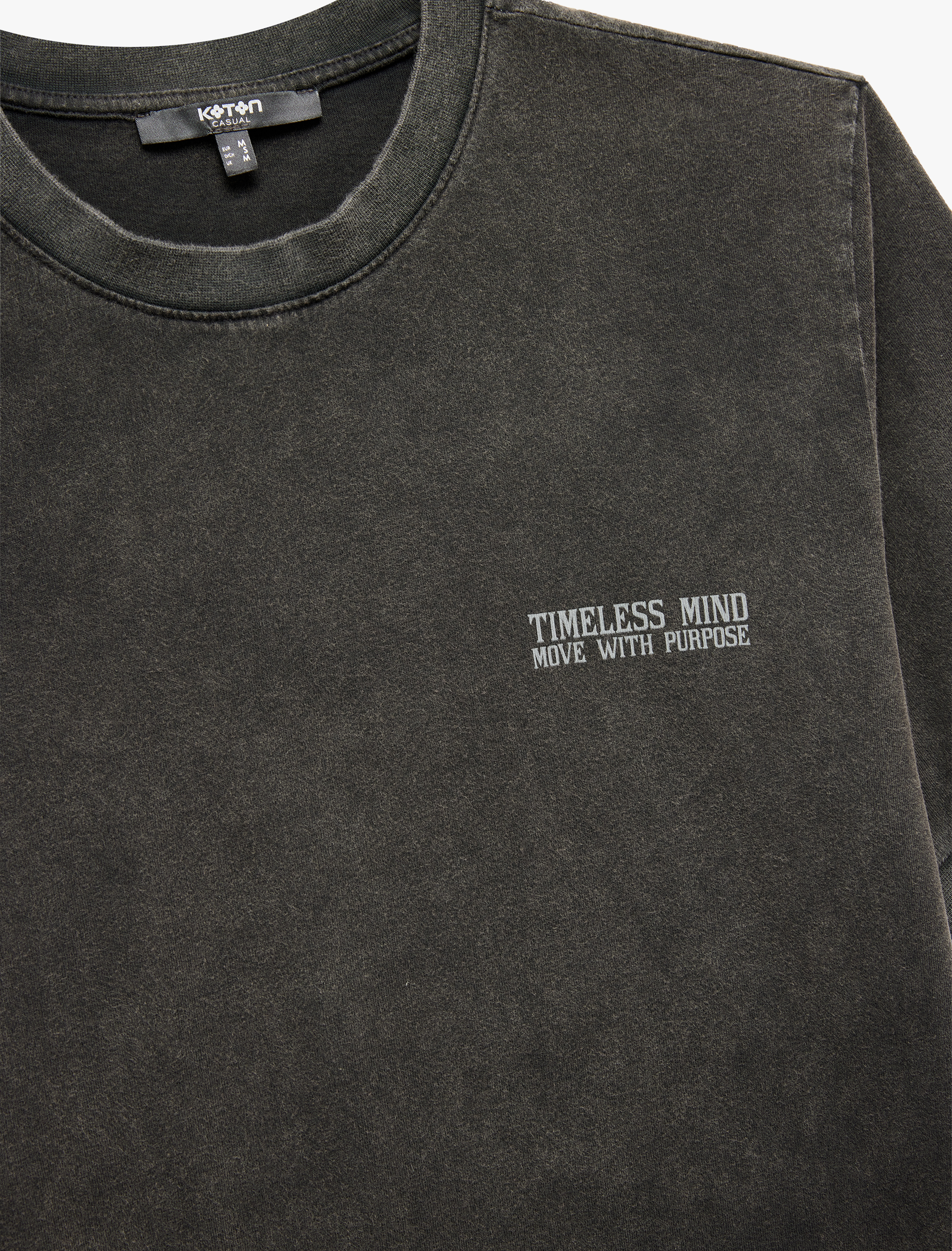   Pamuklu Kısa Kollu Regular Fit Bisiklet Yaka Yıkamalı Arkası Baskılı Tişört