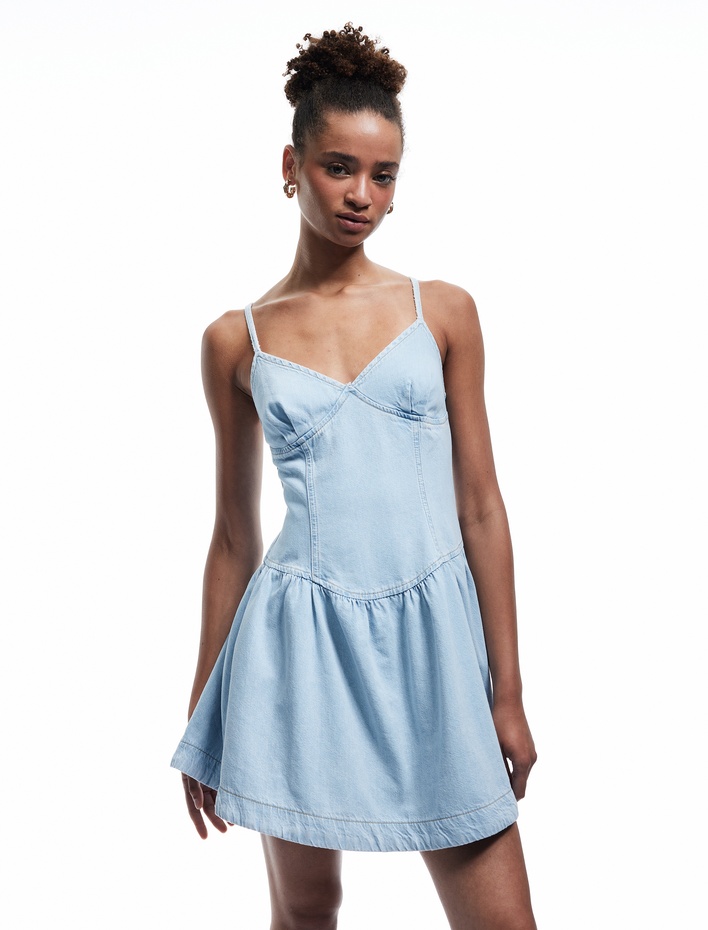  Koton X İnji -  Volanlı V Yaka Çapraz İp Askılı Mini Denim Elbise