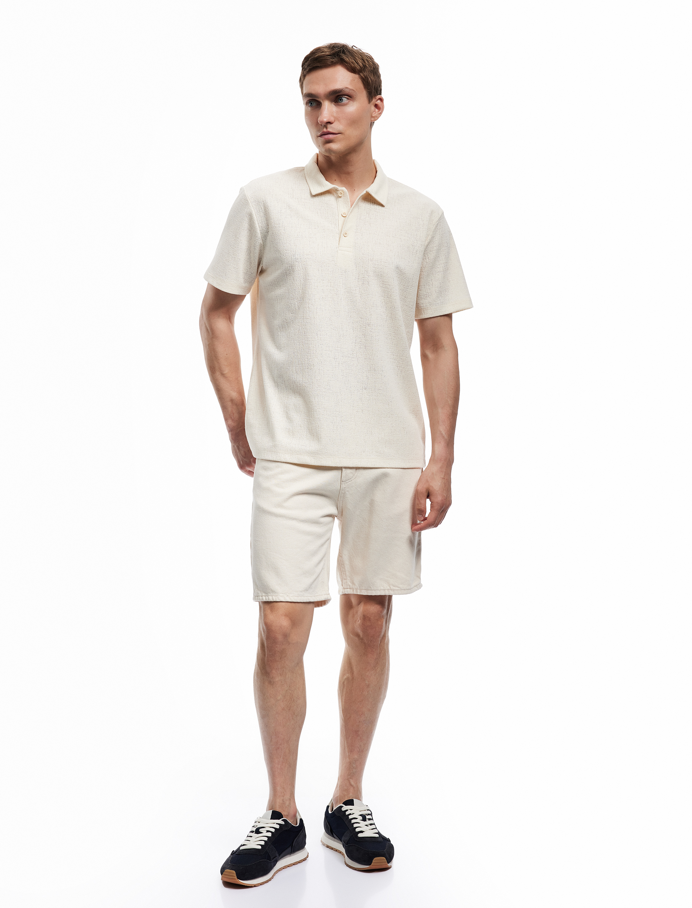   Pamuklu Regular Fit Kısa Kollu Dokulu Polo Yaka Tişört