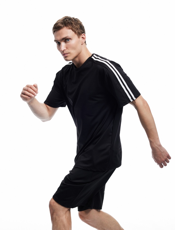  Kısa Kollu Bisiklet Yaka Biyeli Oversize Spor Tişört