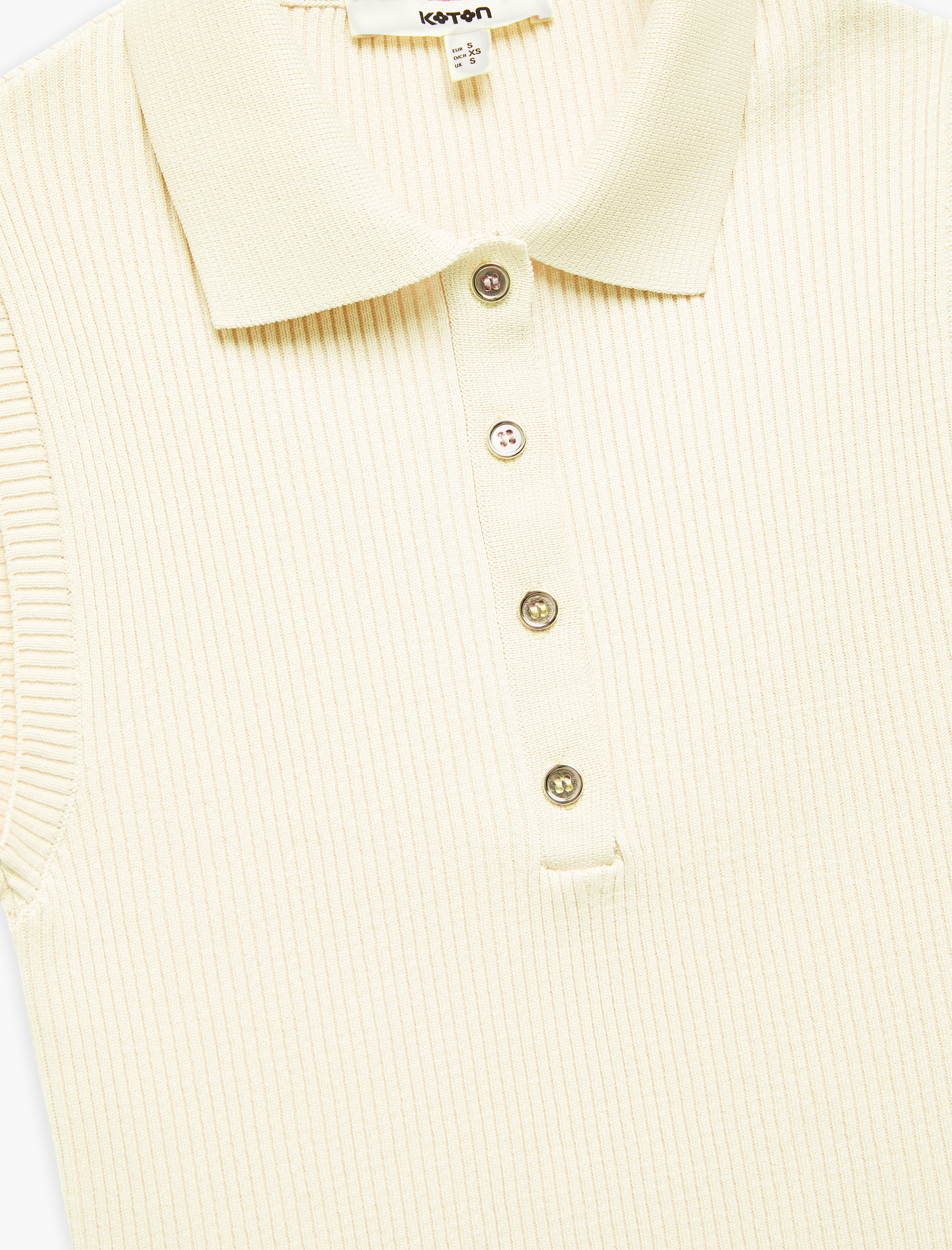 Renk Bloklu Düğme Detaylı Kolsuz Polo Yaka Triko Üst