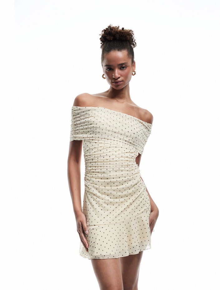  Puantiyeli Kayık Yaka Kolsuz Drapeli Volanlı Astarlı Tül Mini Elbise