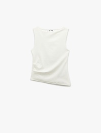 Kayık Yaka Kolsuz Slim Fit Asimetrik Bluz