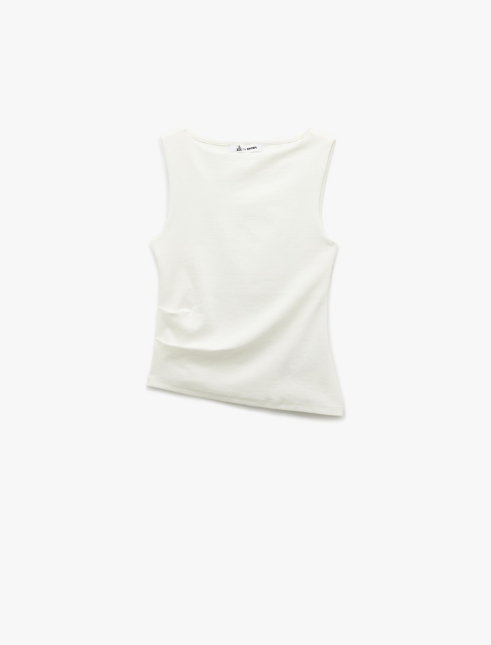  Kayık Yaka Kolsuz Slim Fit Asimetrik Bluz