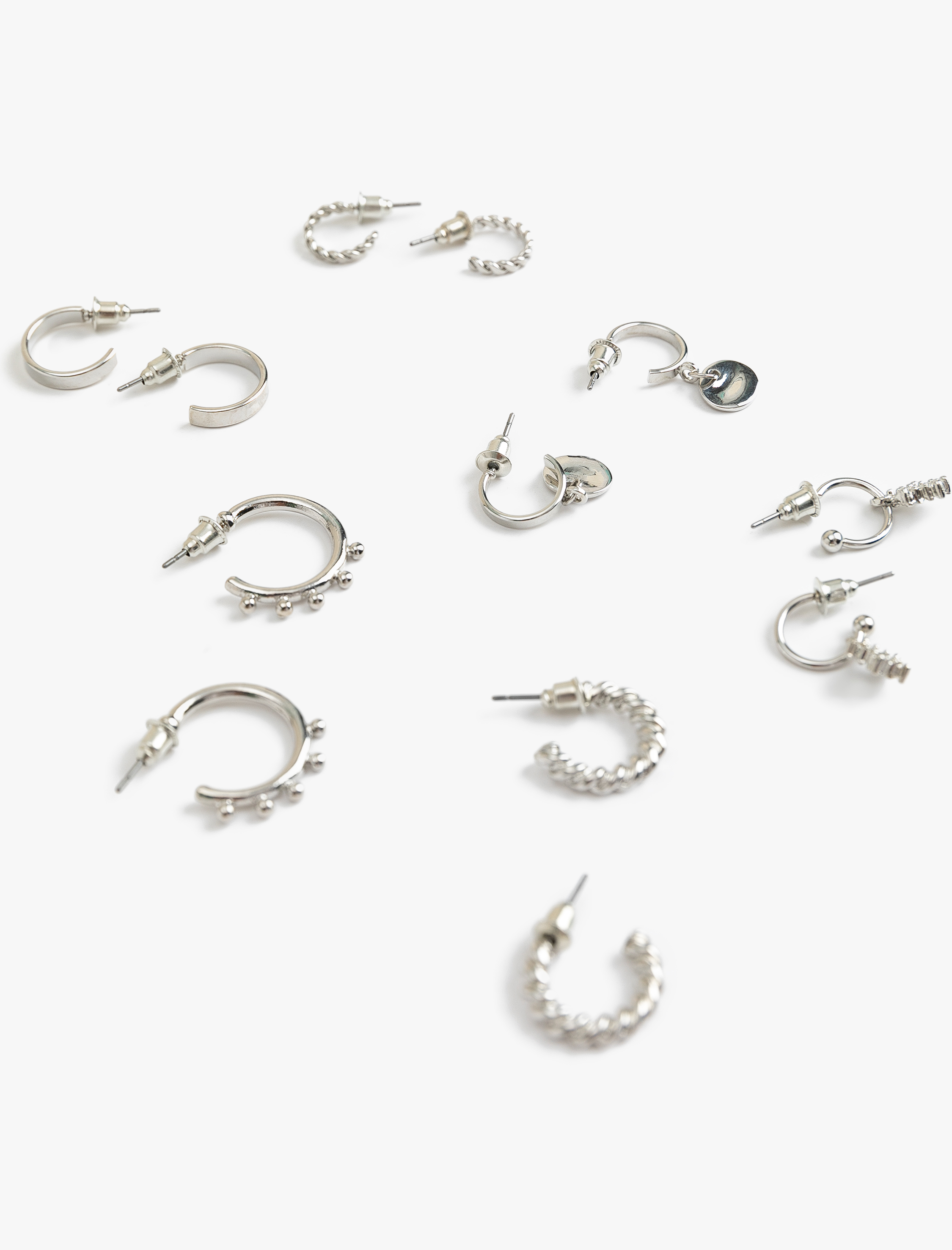  Kadın Çelik Karışımlı Charm Detaylı 6'lı Halka Küpe Seti