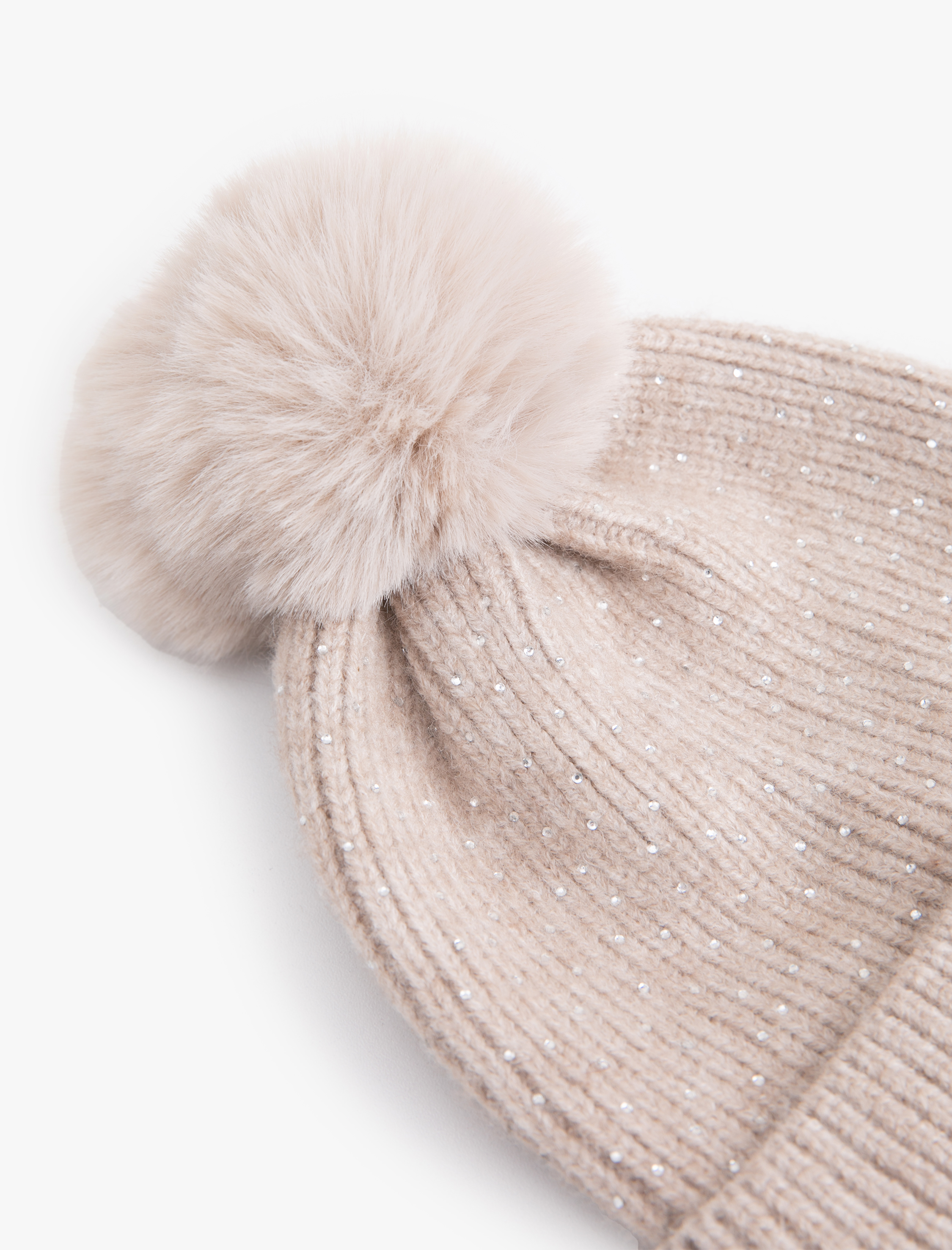  Kadın Ponpon Detaylı Simli Katlı Örgü Bere