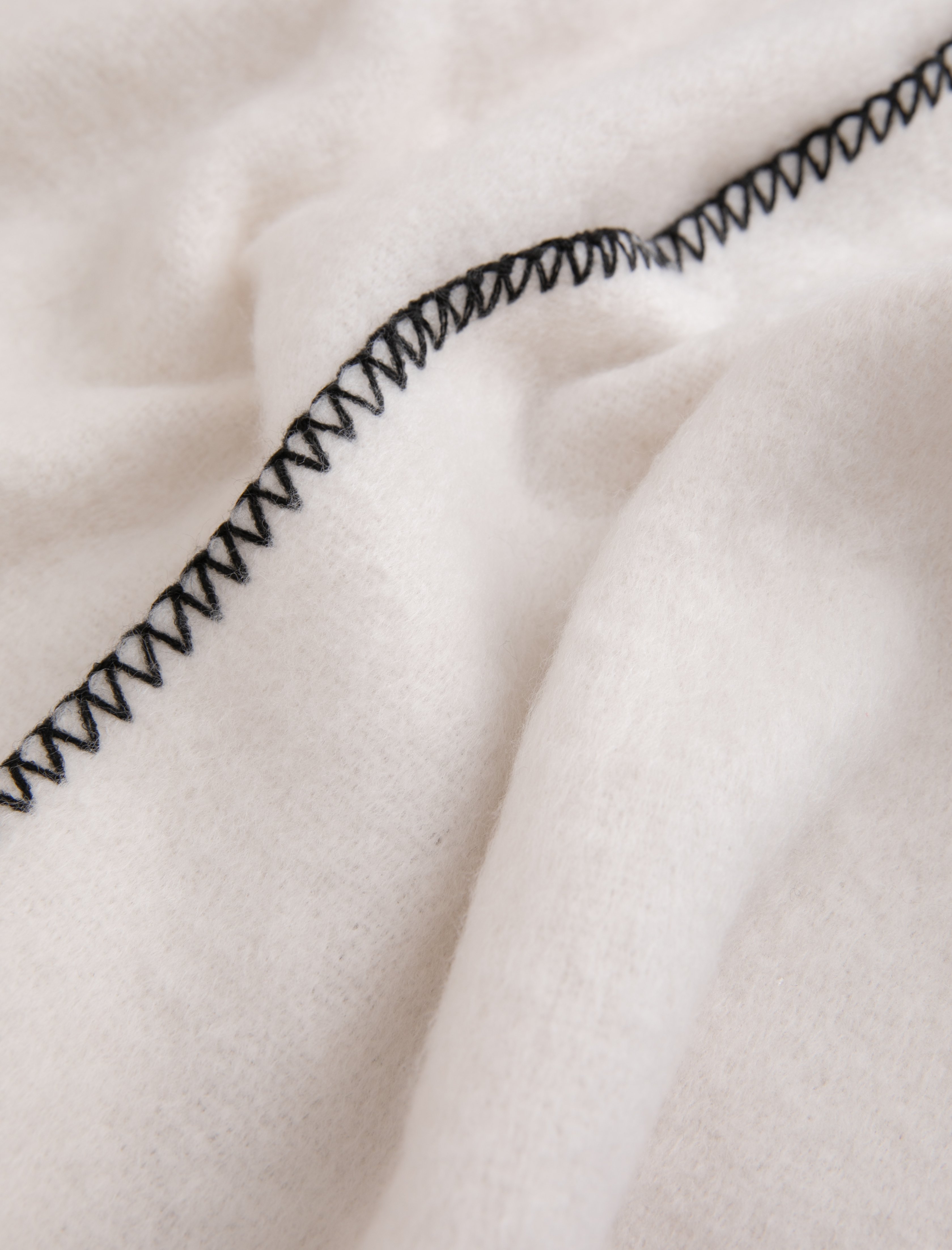  Kadın Dikiş Detaylı Yumuşak Dokulu Uzun Atkı