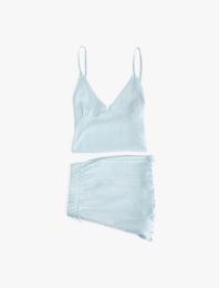 Pamuklu Rahat Kalıp İnce Askılı Şortlu Pijama Takımı