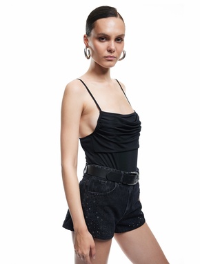 Koton X Zeynep Bastık - Sandy Kumaş Slim Fit Drapeli İnce Askılı Bodysuit_1