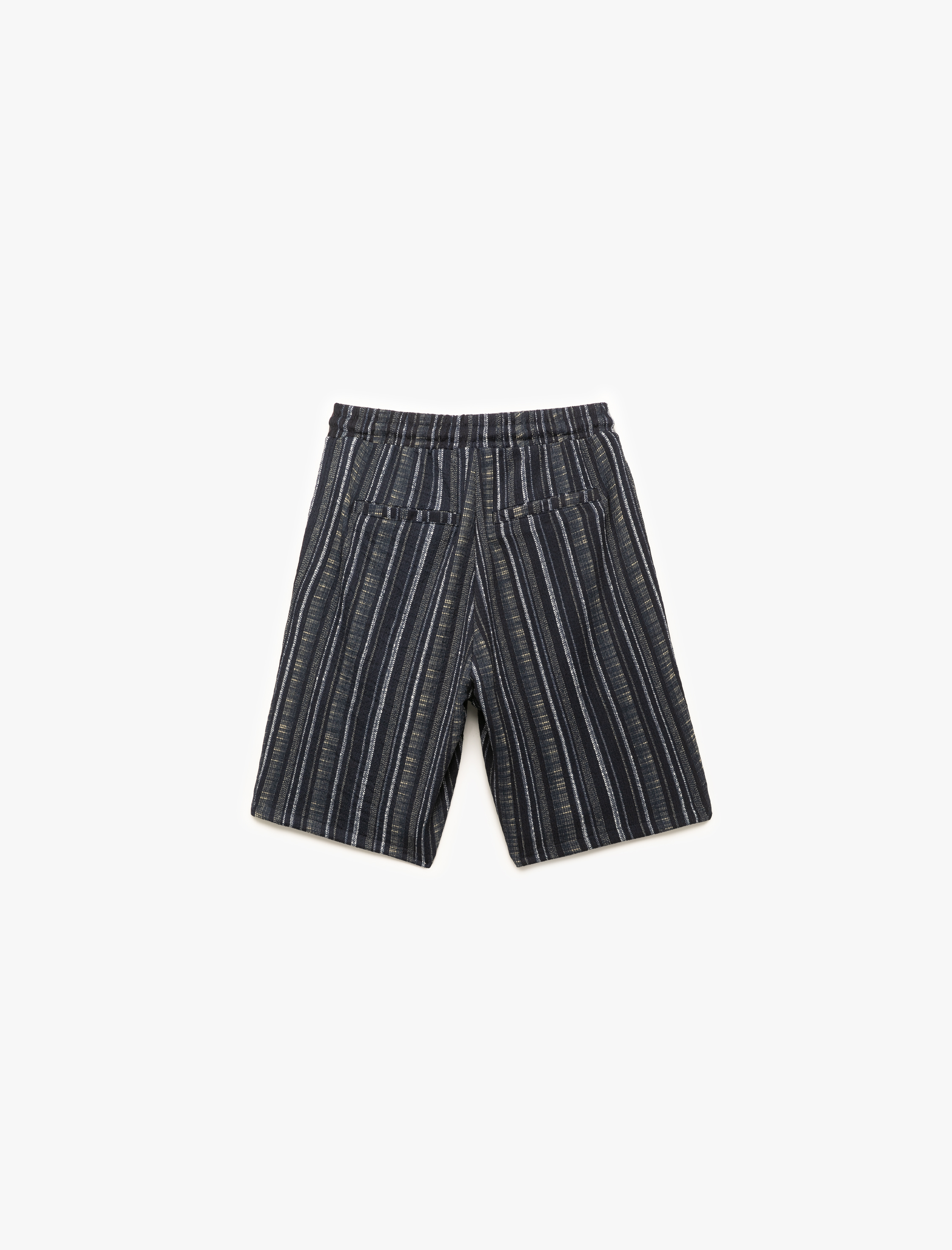 Beli Bağcıklı Bürümcük Çizgili Bermuda Şort