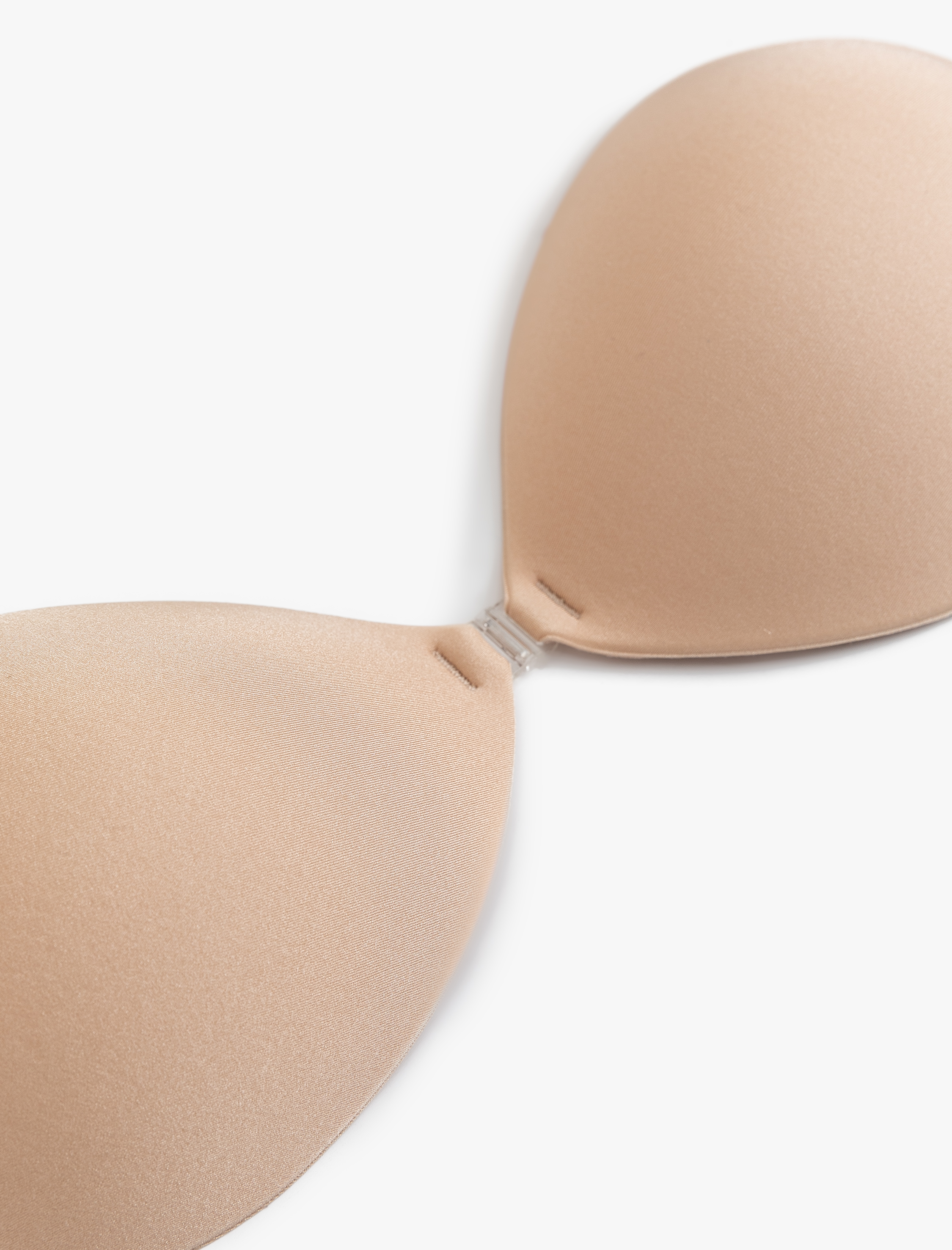   Omuz Askısız Sırt Şeritsiz Slikonlu Kaplı Önü Kopçalı Dekolte Sütyeni