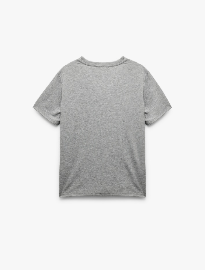  Viskon Kumaş Kısa Kollu V Yaka Basic Tişört