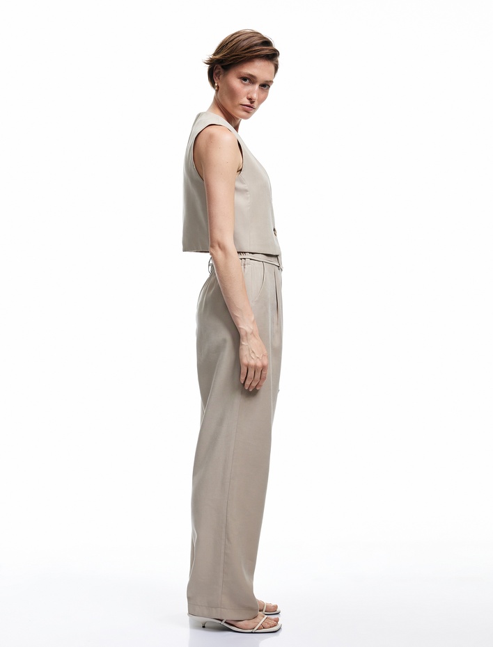  Viskon Kumaş Regular Fit Cepli Pile Detaylı Kemerli Culotte Kumaş Pantolon