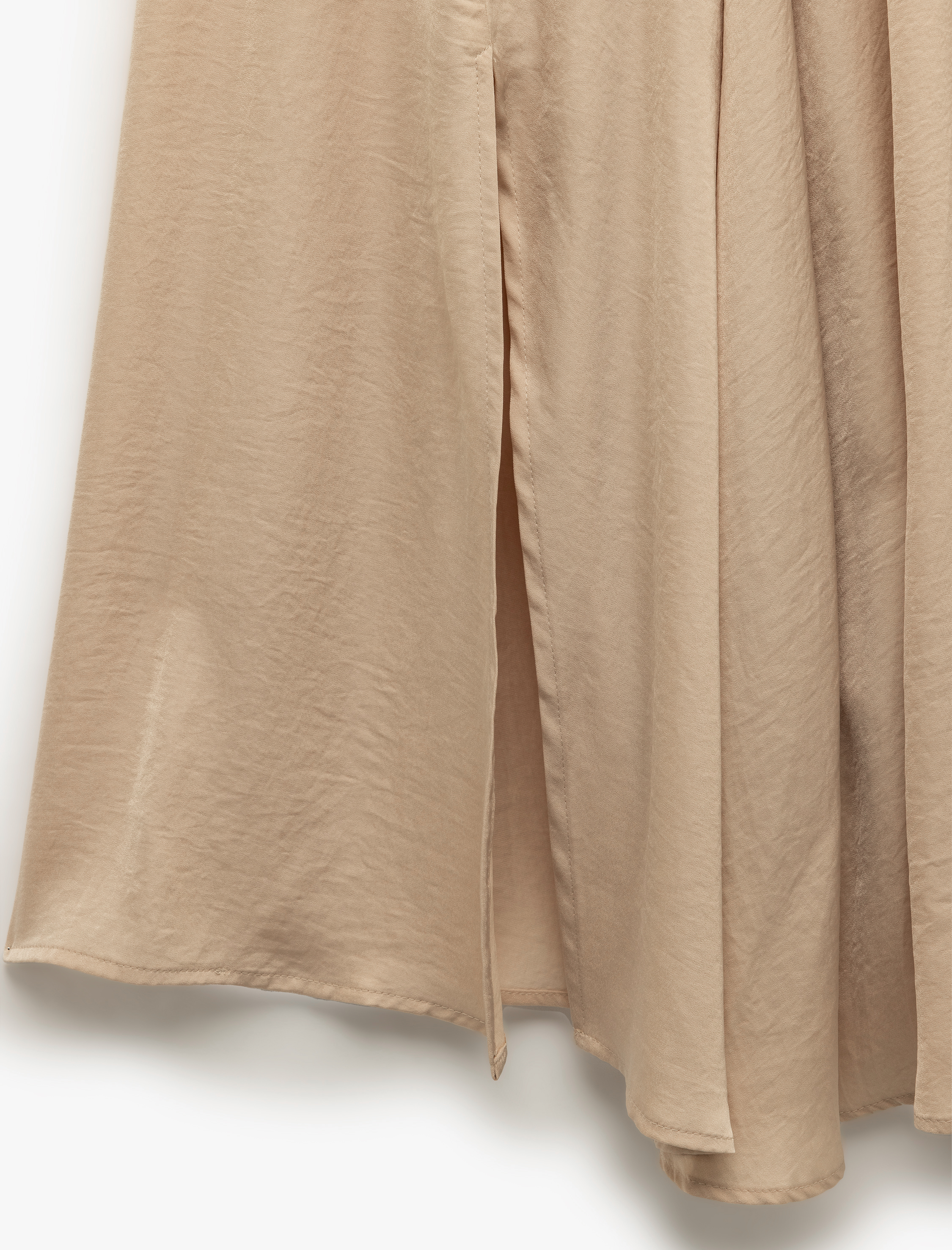   Aerobin Kumaş A Kesim Yırtmaç Detaylı Midi Boy Saten Kloş Etek