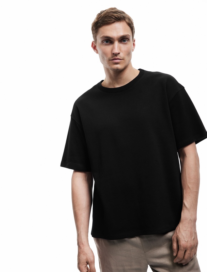 Pamuklu Kısa Kollu Bisiklet Yaka Oversize Basic Tişört