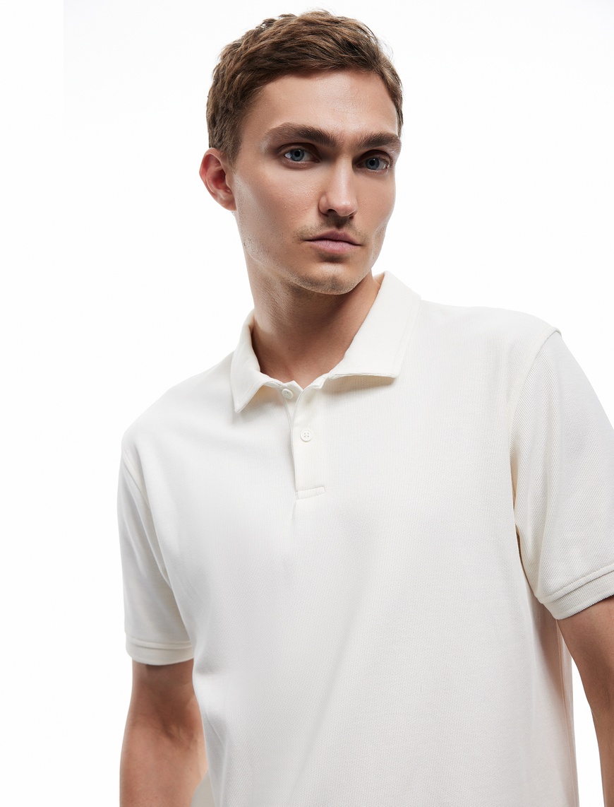   Pamuklu Düğmeli Regular Fit Kısa Kollu Polo Yaka Tişört