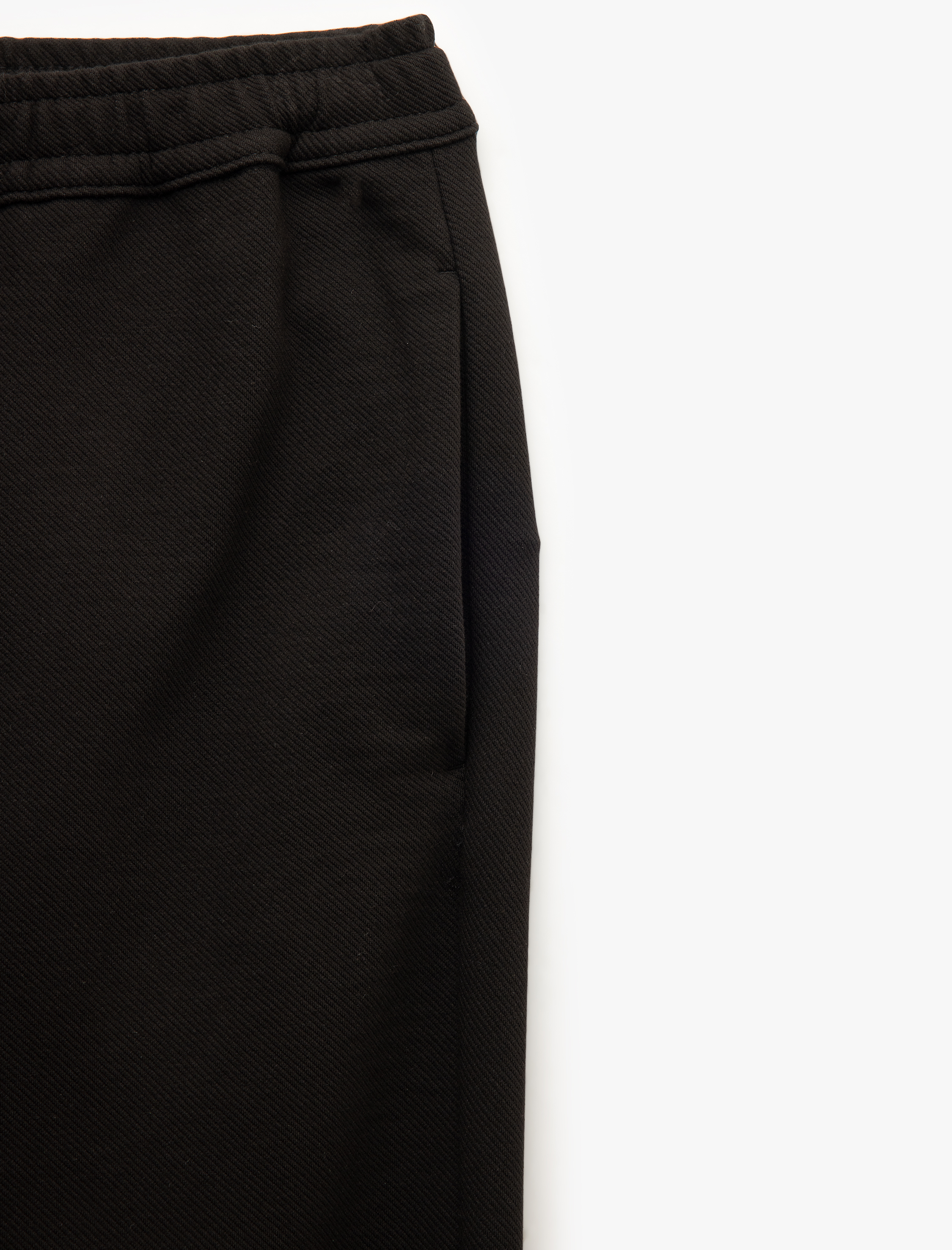   Cep Detaylı Katlamalı Paça Rahat Kesim Beli Bağcıklı Pantolon