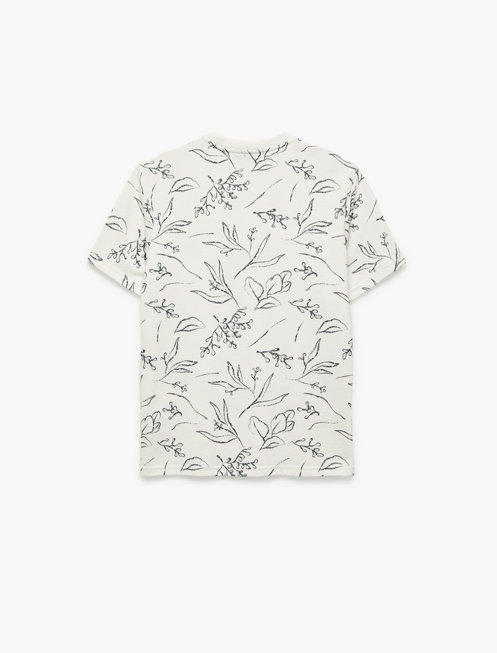  Bisiklet Yaka Kısa Kollu Regular Fit Yaprak Desenli Tişört