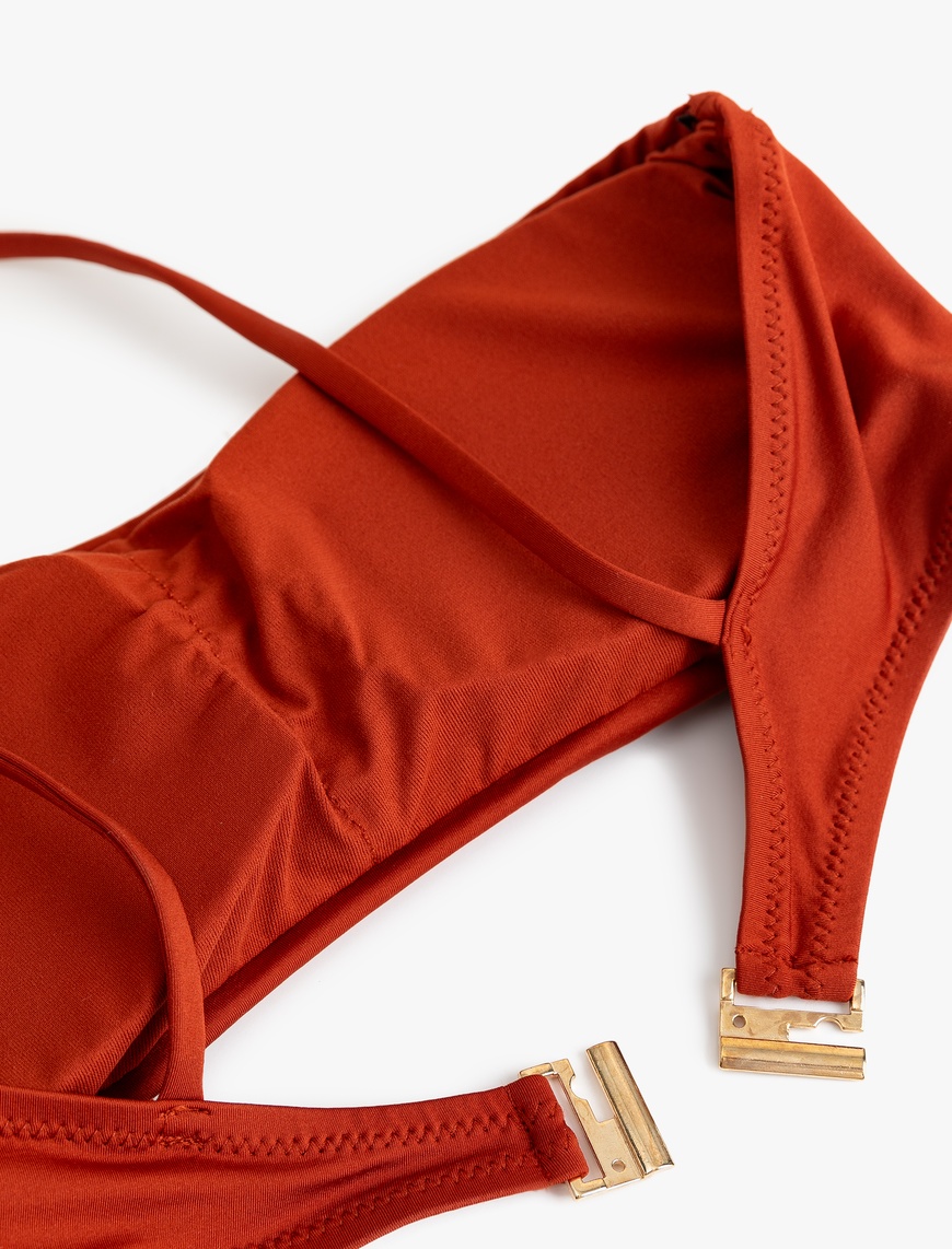   Hafif Destekli Astarlı Aksesuarlı Tek Omuz Bikini Üstü