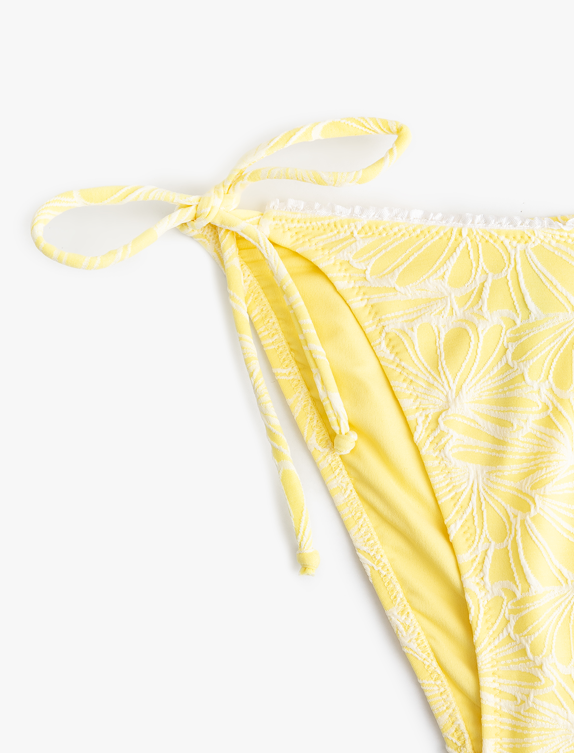   Koton X Sibil Çetinkaya - Floral Dokulu Yanları İpli Bikini Altı