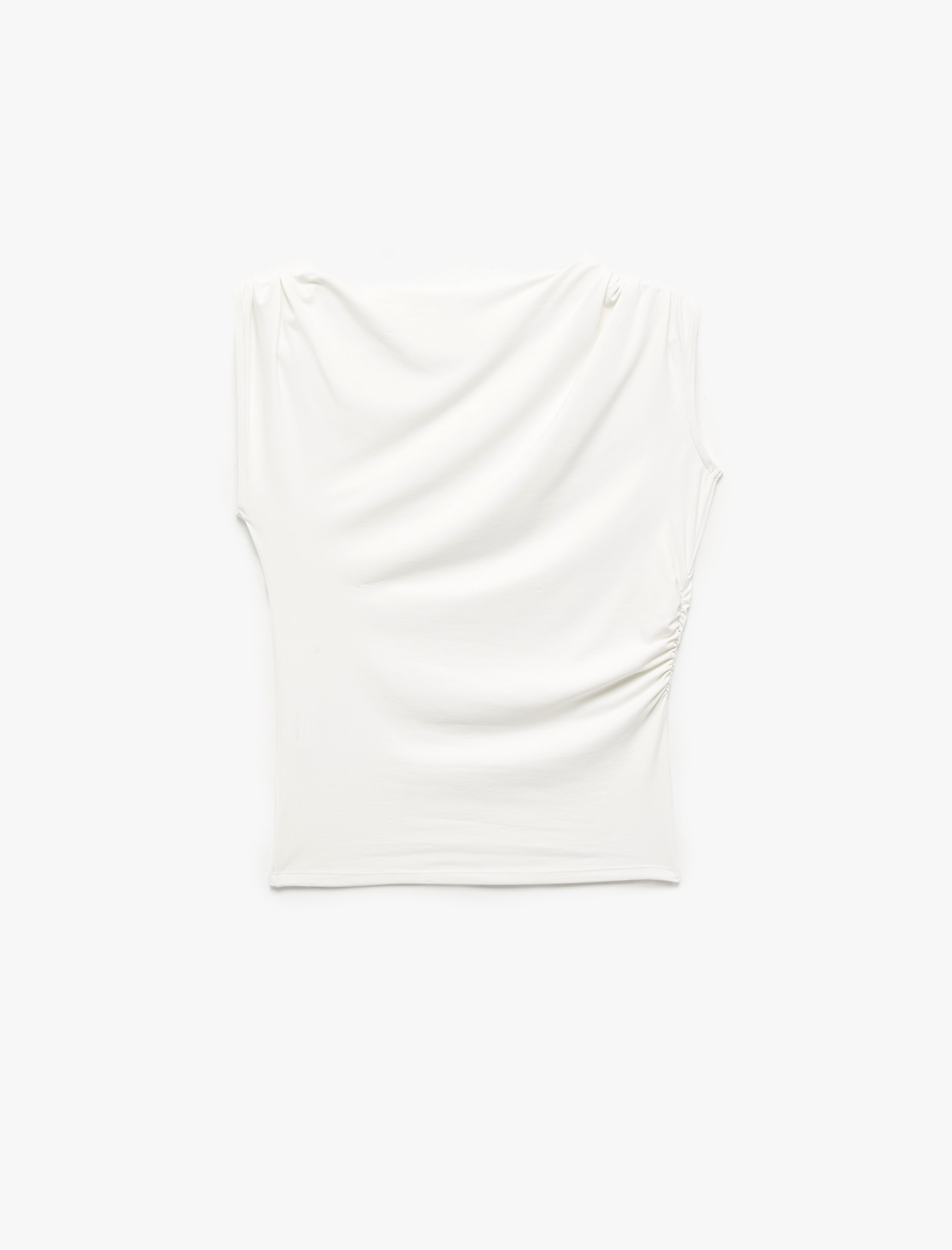   Koton X Zeynep Bastık - Asimetrik Yaka Aksesuarlı Kolsuz Bluz