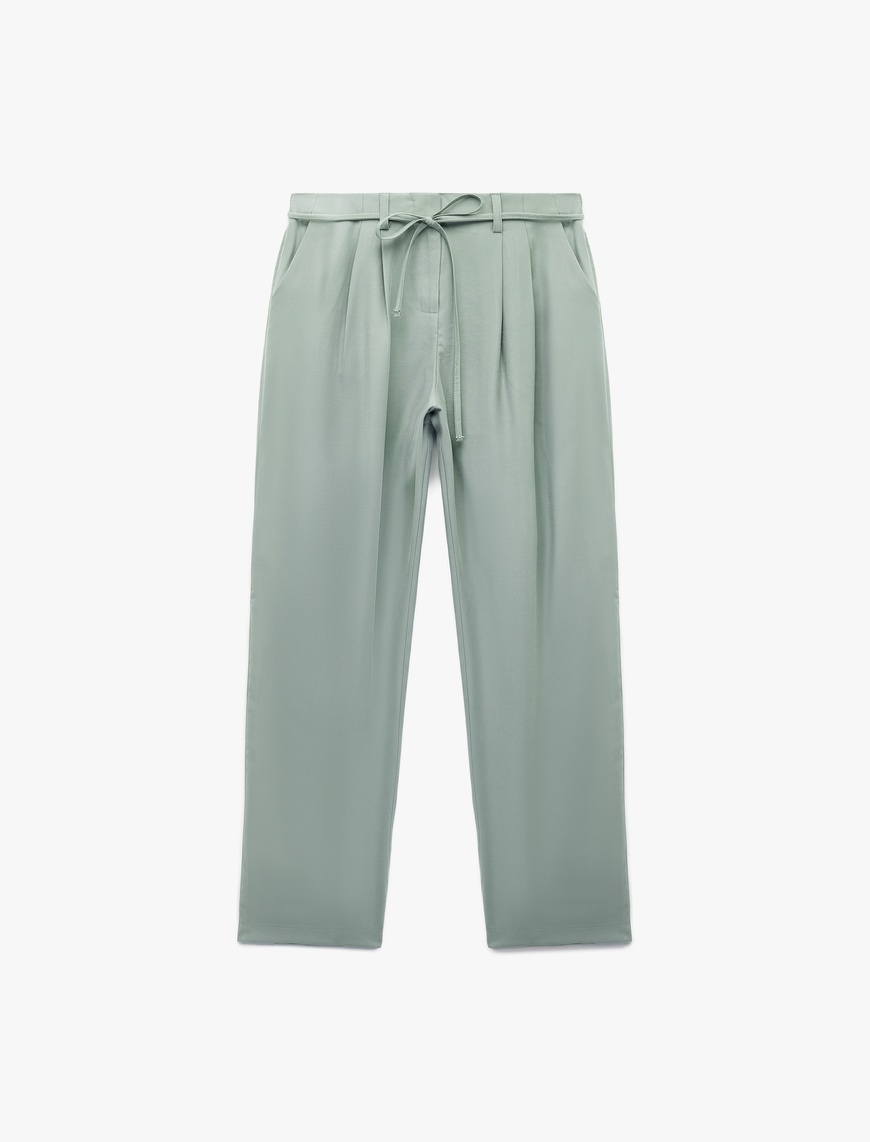   Viskon Kumaş Regular Fit Cepli Pile Detaylı Kemerli Culotte Kumaş Pantolon