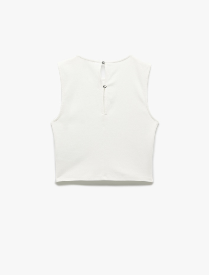  Pamuklu Slim Fit Kolsuz Bisiklet Yaka Fiyonk Detaylı Taşlı Bluz