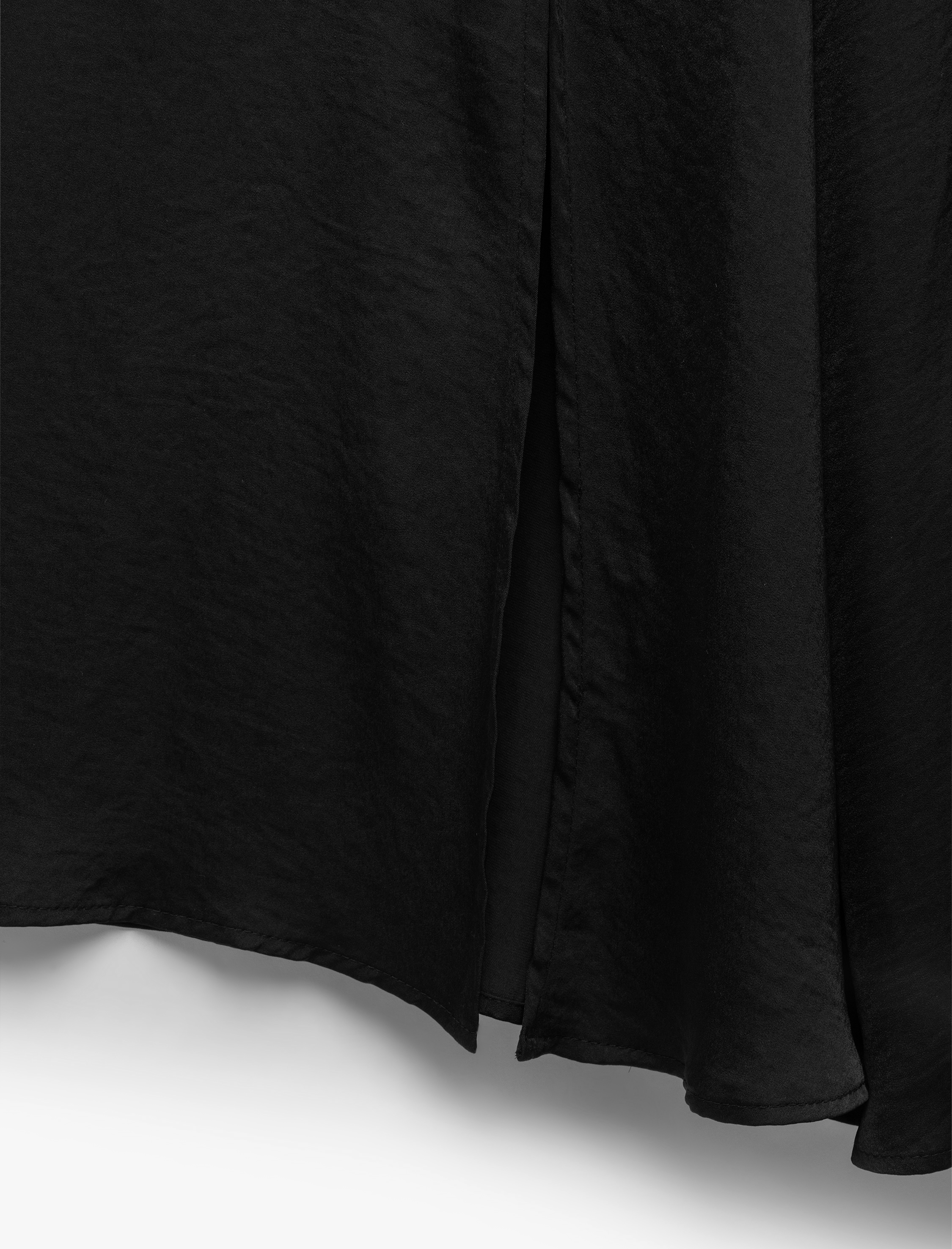   Aerobin Kumaş A Kesim Yırtmaç Detaylı Midi Boy Saten Kloş Etek